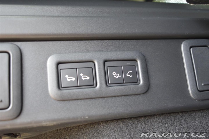Land Rover Range Rover Velar 3,0 D300 R-Dynamic HSE 2017