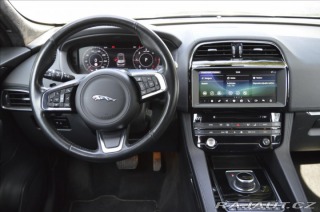 Jaguar F-Pace 2,0 20d AWD PRESTIGE 180k 2020