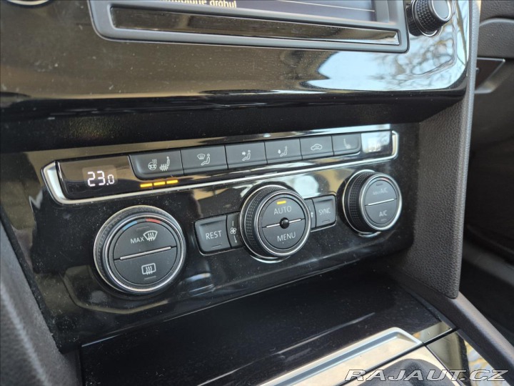 Volkswagen Passat 2,0 TDI Highline 140 kW 2015