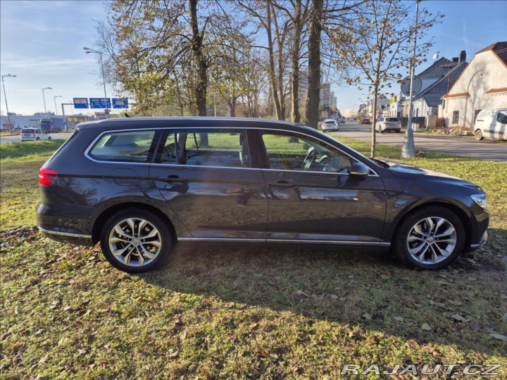 Volkswagen Passat 2,0 TDI Highline 140 kW 2015