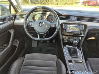 Volkswagen Passat 2,0 TDI Highline 140 kW 2015