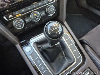 Volkswagen Passat 2,0 TDI Highline 140 kW 2015