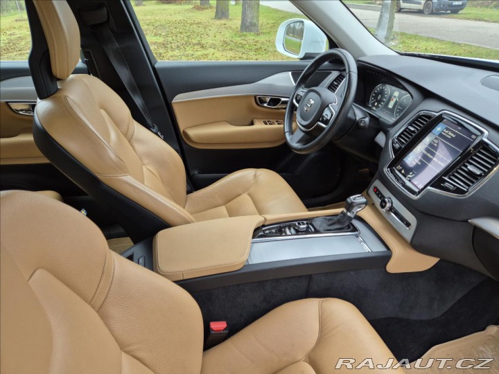 Volvo XC90 2,0 D5 AWD Momentum Auto 2015