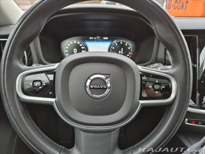 Volvo V60 2,0 B5 AWD Cross Country 2021