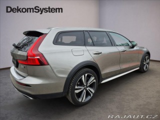 Volvo V60 2,0 B5 AWD Cross Country 2021