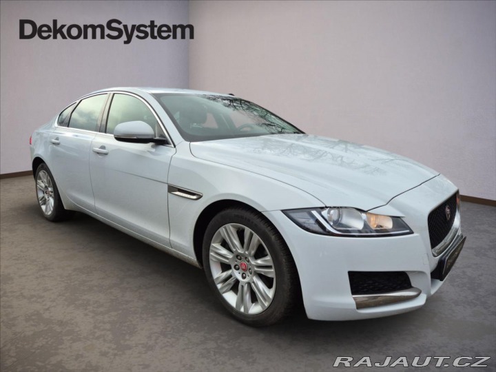Jaguar XF 2,0 20d R-SPORT 2017