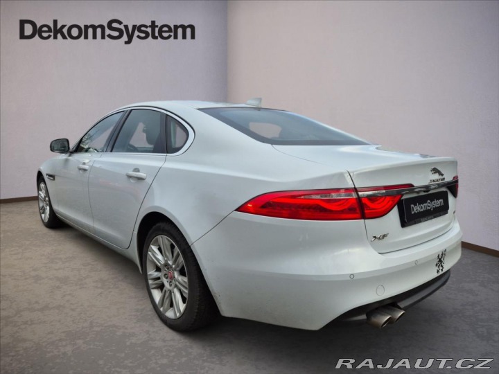 Jaguar XF 2,0 20d R-SPORT 2017
