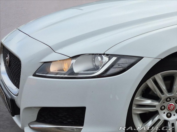 Jaguar XF 2,0 20d R-SPORT 2017