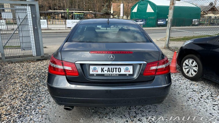 Mercedes-Benz E E250CDI 150kW REZERVOVANO 2010
