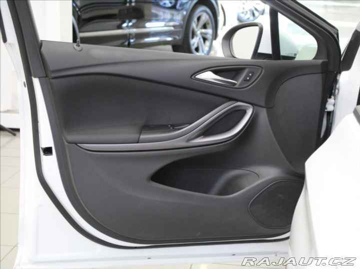 Opel Astra 1,4 i 74kW  Akční CENA! 2016