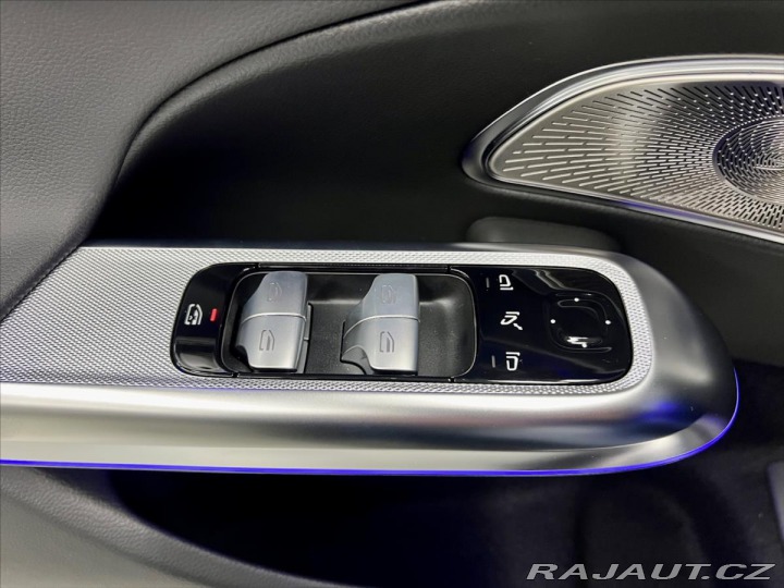 Mercedes-Benz E 300de 4MATIC AMG , NEZÁVI 2023
