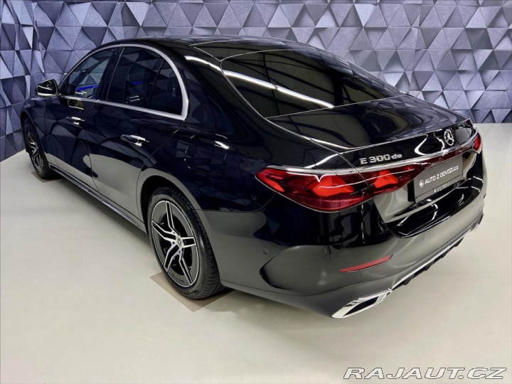 Mercedes-Benz E 300de 4MATIC AMG , NEZÁVI 2023
