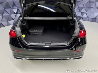 Mercedes-Benz E 300de 4MATIC AMG , NEZÁVI 2023