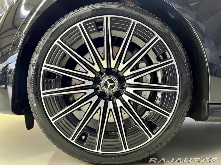Mercedes-Benz E 220d 4M AMG, PANO,HYPER, 2025
