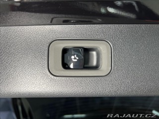 Mercedes-Benz E 220d 4M AMG, PANO,HYPER, 2025