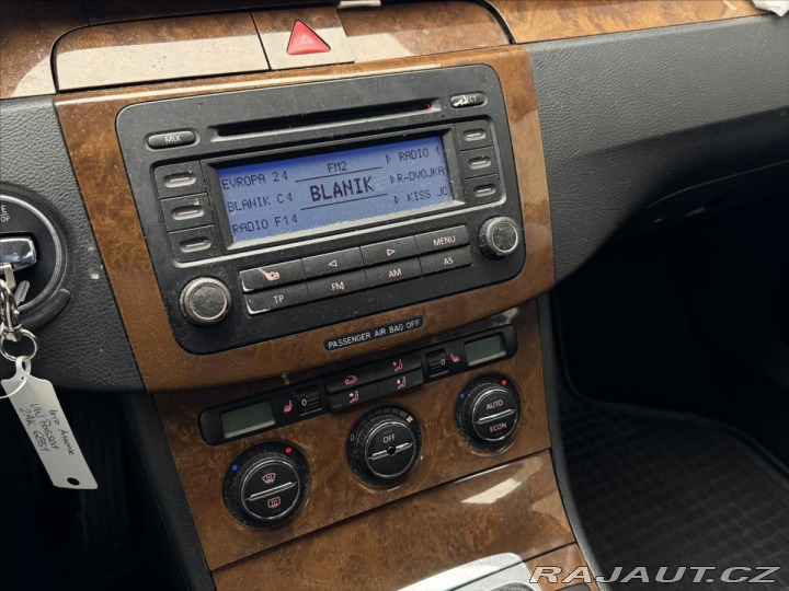 Volkswagen Passat 2,0 TDI SPORTLINE 2007