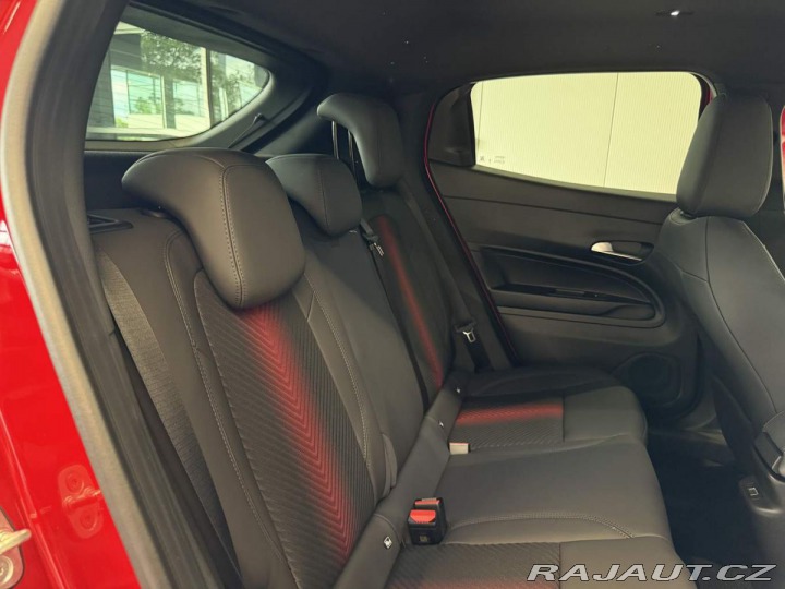Alfa Romeo Junior Speciale Elettrica 54 kWh 2025