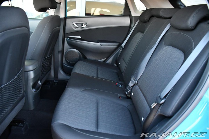 Hyundai Kona 1,6T-GDI 145kW 1M ČR ZÁRU 2023