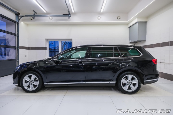 Volkswagen Passat 2.0TSI 140kW Elegance CZ 2020