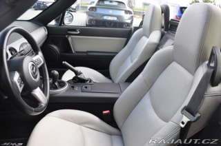 Mazda MX-5 1,8i MIRAI FL RC HARDTOP 2011