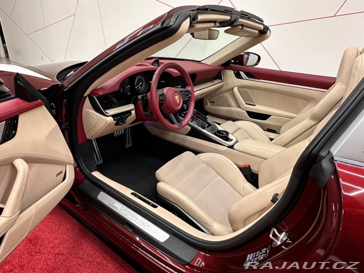 Porsche 911 992 Targa Heritage*CZ*Zár 2021