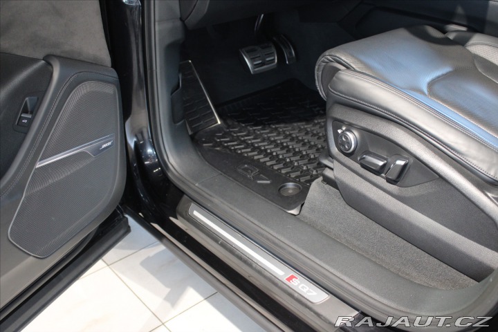 Audi SQ7 BiTDi 320kW V8 quattro Ne 2017