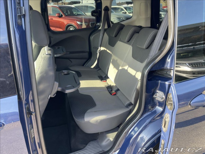 Ford Tourneo Courier 1,5 TDCi 5-Míst 2x Šoupač 2015
