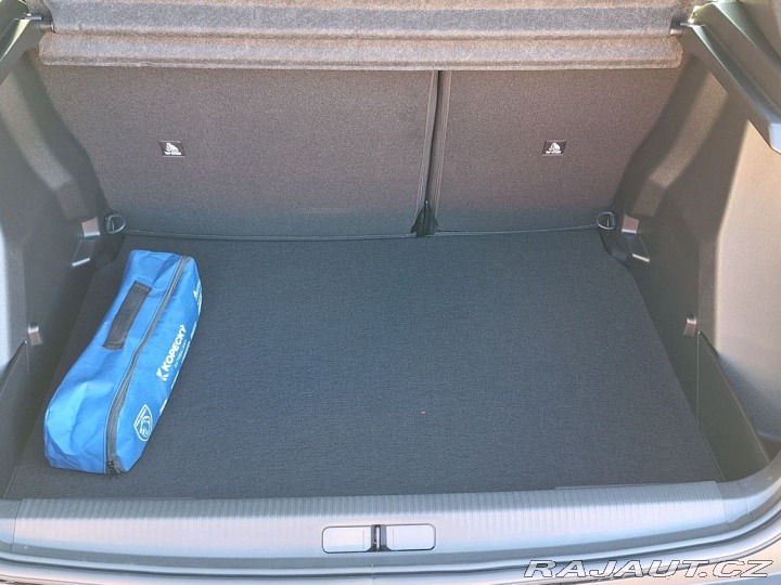 Peugeot 2008 STYLE PureTech 100 M6 2025