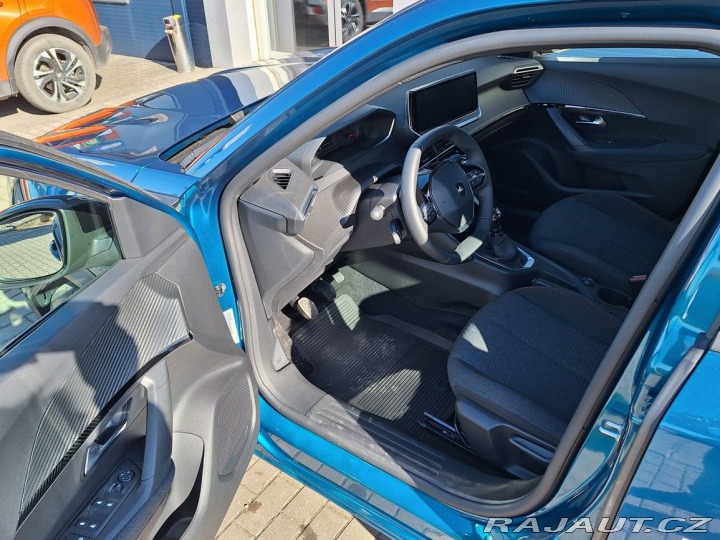 Peugeot 2008 STYLE PureTech 100 M6 2025