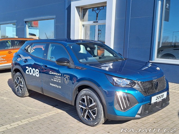 Peugeot 2008 STYLE PureTech 100 M6 2025