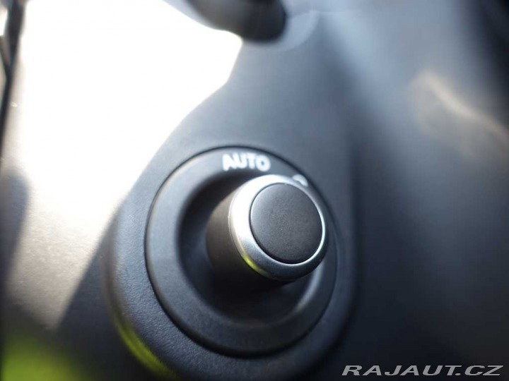 Land Rover Range Rover Velar 3,0 Dynamic SE D300 4x4 a 2026