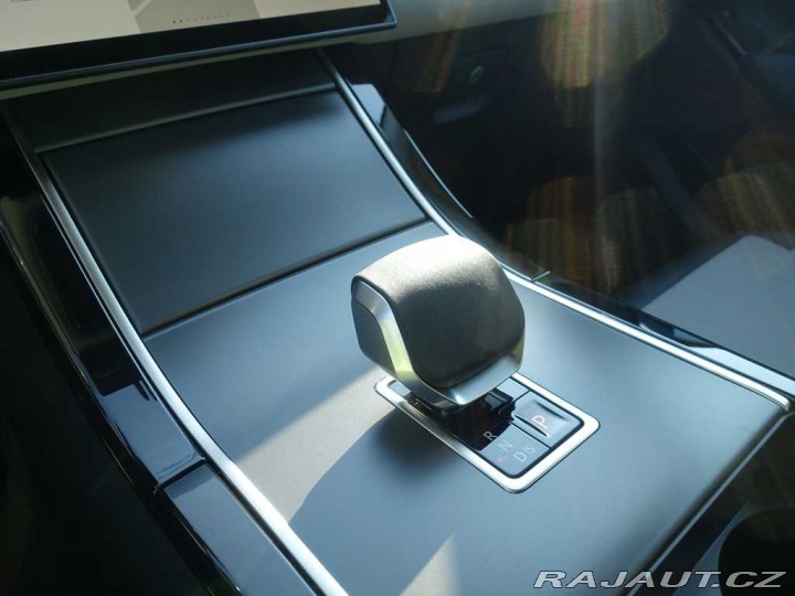 Land Rover Range Rover Velar 3,0 Dynamic SE D300 4x4 a 2026