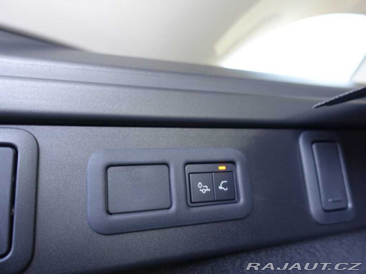 Land Rover Range Rover Velar 3,0 Dynamic SE D300 4x4 a 2026