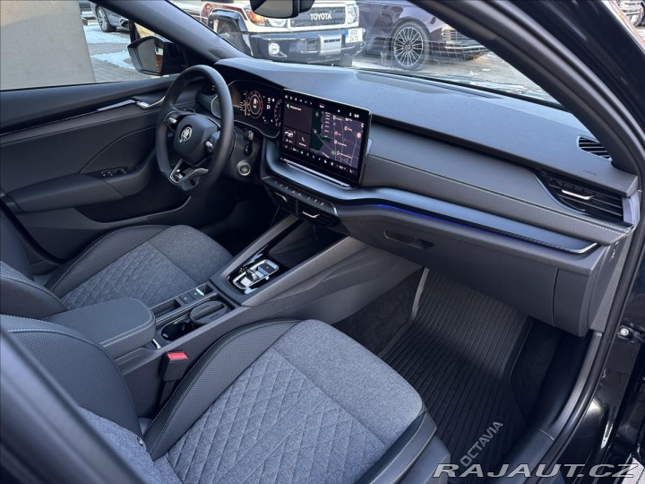 Škoda Octavia Sport line 110kW DSG 2024