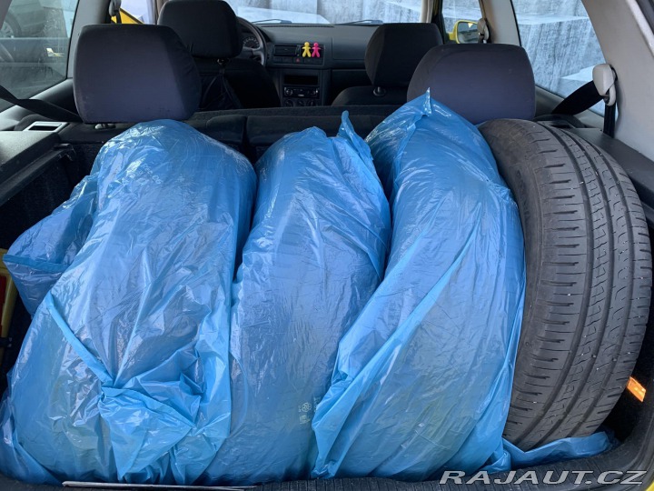 Volkswagen Golf 1.9TDi , 74KW, TOP STAV 2002