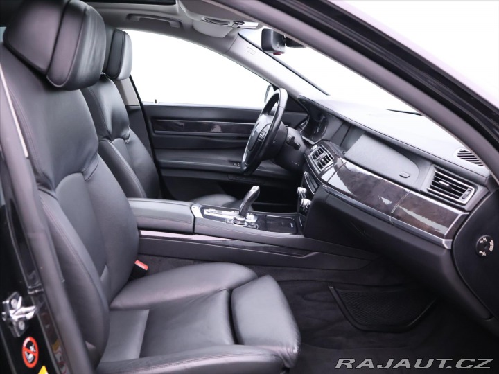 BMW 7 3,0 730d 180kW Aut. Kůže 2009