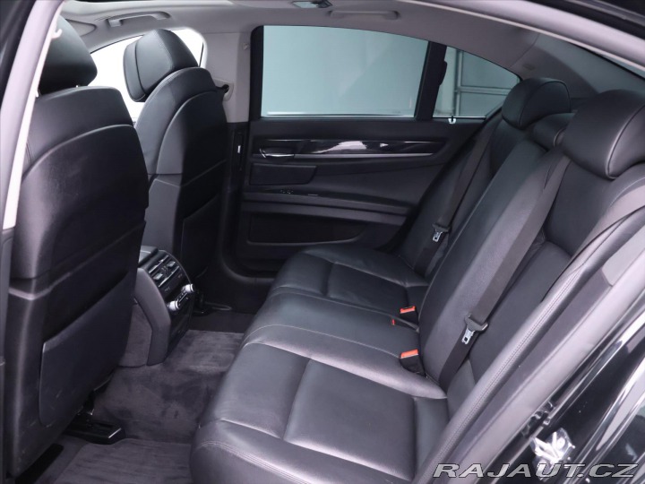 BMW 7 3,0 730d 180kW Aut. Kůže 2009