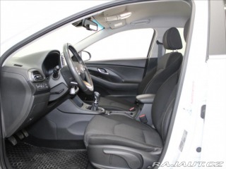 Hyundai i30 1,6 CRDi 85kW Smart 72tkm 2021