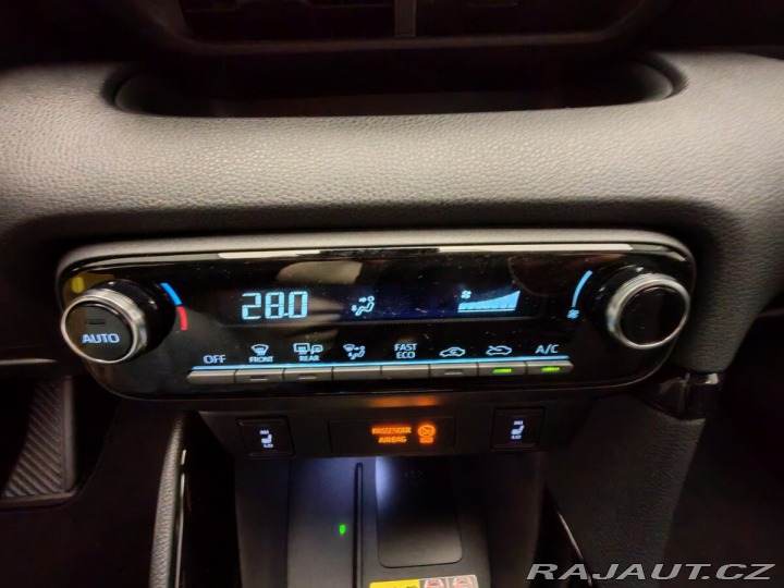 Toyota Yaris 1,5 Hybrid CVT Style 2024