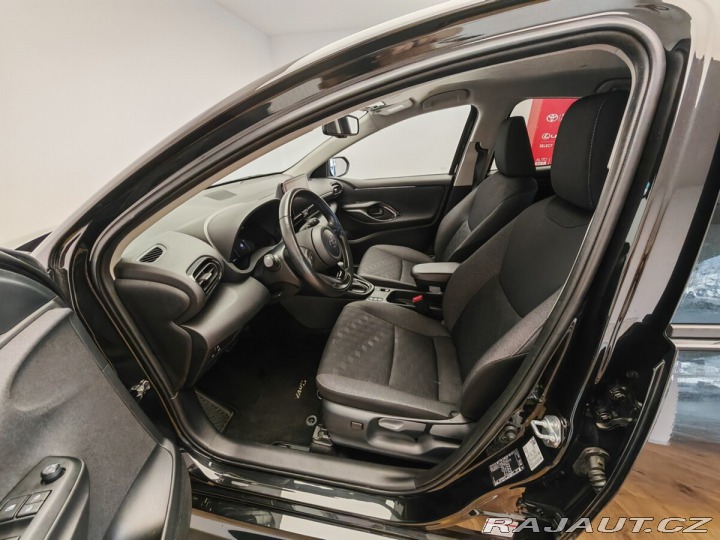 Toyota Yaris 1,5 Hybrid CVT Style 2024
