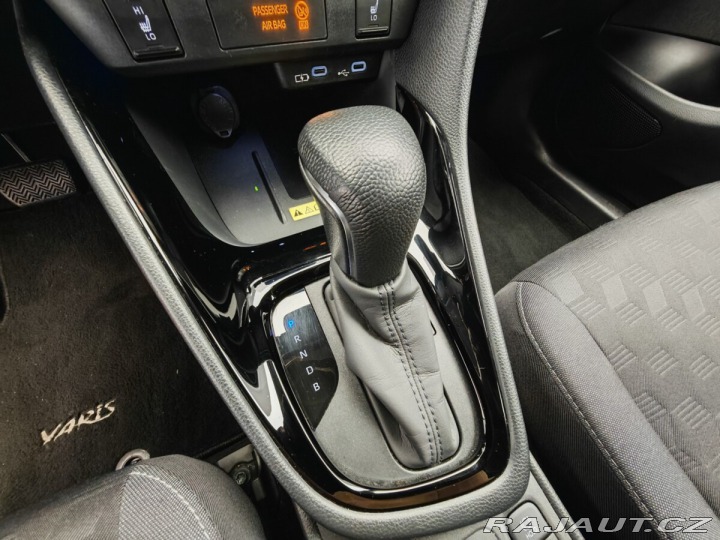 Toyota Yaris 1,5 Hybrid CVT Style 2024