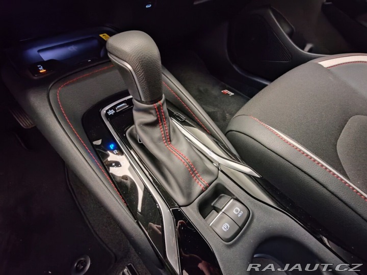 Toyota Corolla 2,0 Hybrid CVT GR SPORT D 2024