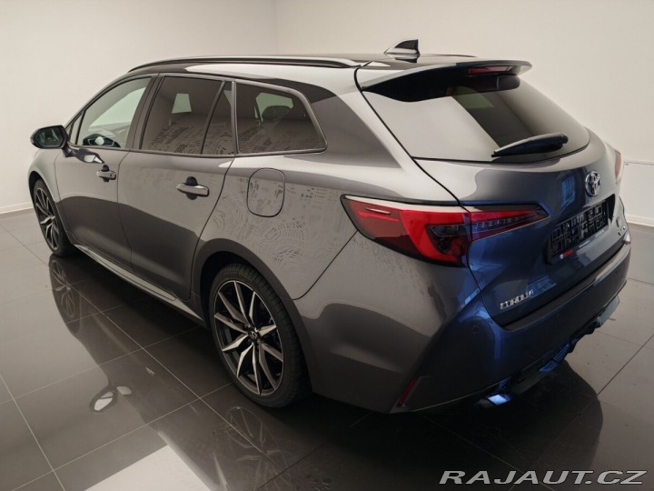 Toyota Corolla 2,0 Hybrid CVT GR SPORT D 2024