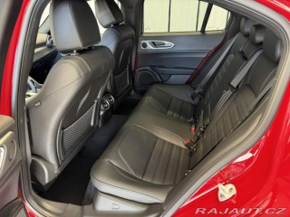 Alfa Romeo Giulia Veloce 2.0 Turbo 280k AT8 2025