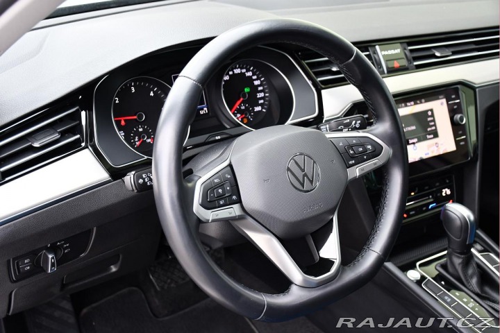 Volkswagen Passat 2,0 TDI ELEGANCE NAVI ACC 2020