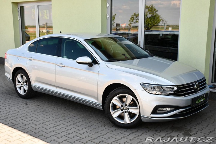 Volkswagen Passat 2,0 TDI ELEGANCE NAVI ACC 2020