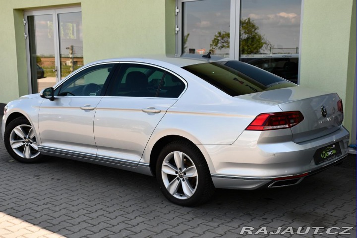 Volkswagen Passat 2,0 TDI ELEGANCE NAVI ACC 2020