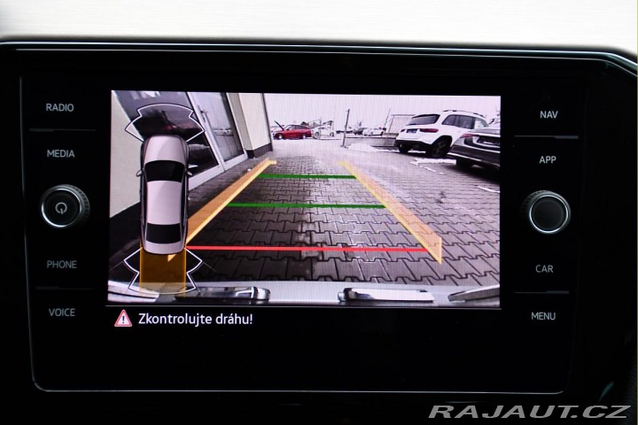 Volkswagen Passat 2,0 TDI ELEGANCE NAVI ACC 2020
