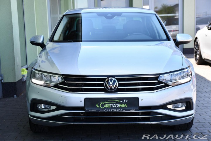 Volkswagen Passat 2,0 TDI ELEGANCE NAVI ACC 2020