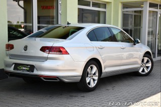Volkswagen Passat 2,0 TDI ELEGANCE NAVI ACC 2020